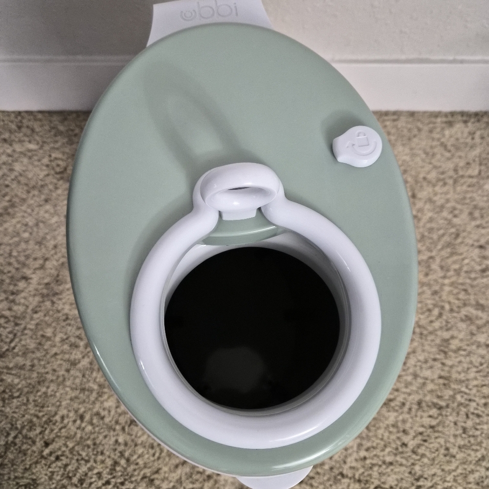 Green and White Diaper Pail